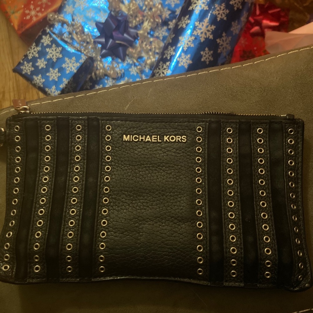 Wristlet - Picture 3 of 3